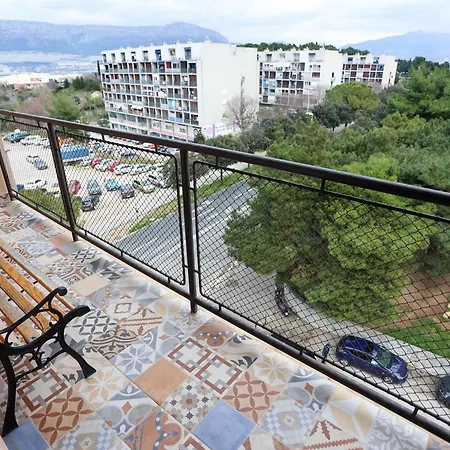 Sunsetview With Balcony Apartment Split
