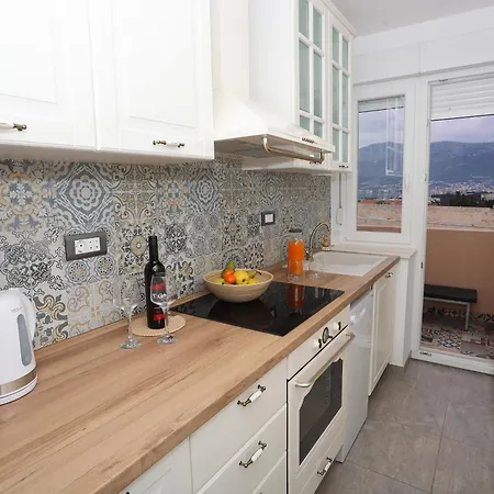 Апартаменты Sunsetview With Balcony *