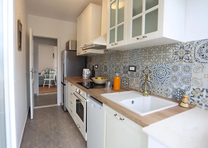 Sunsetview With Balcony شقة