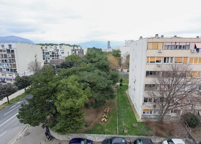 Sunsetview With Balcony Apartment *